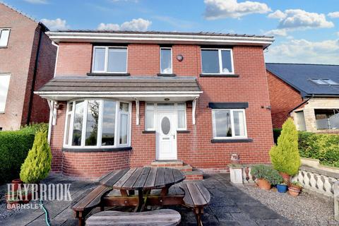 4 bedroom detached house for sale, New Road, Staincross