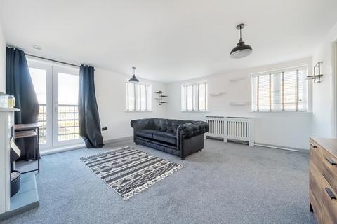 2 bedroom flat for sale, Swindon,  Wiltshire,  SN2