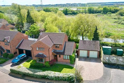 4 bedroom detached house for sale, Tanfield Lane, Rushmere, Northampton NN1 5RN