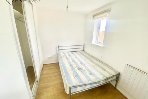 1 bedroom flat to rent, Burleigh Road, Enfield EN1