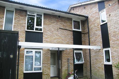 2 bedroom flat to rent, Bramble Close, Copthorne RH10