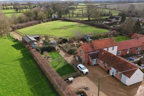 4 bedroom cottage for sale, Redhill Barn, Ingoldsby