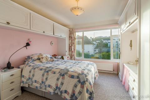 2 bedroom apartment for sale, Cownwy Court, Park Crescent, Rottingdean BN2