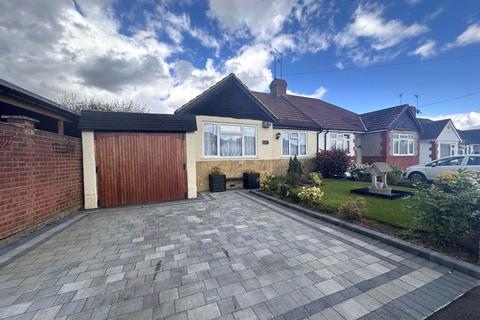 3 bedroom bungalow for sale, Woodside Close, Bexleyheath DA7