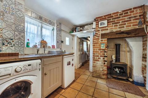 2 bedroom cottage for sale, Newbury,  Berkshire,  RG20