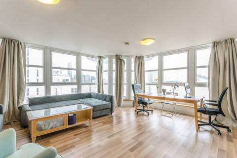 2 bedroom flat to rent, Pierhead Lock, Canary Wharf, London, E14
