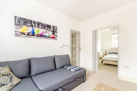 1 bedroom flat to rent, Wansey Street, Elephant and Castle, London, SE17