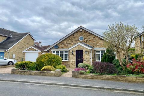 10 Dewar Close, Collingham, Wetherby, LS22 5JR