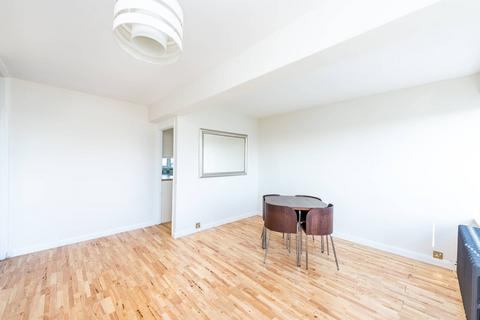 1 bedroom flat to rent, Churchill Gardens, Pimlico, London, SW1V