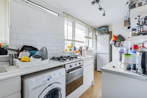 1 bedroom apartment to rent, Shoreham Close London SW18
