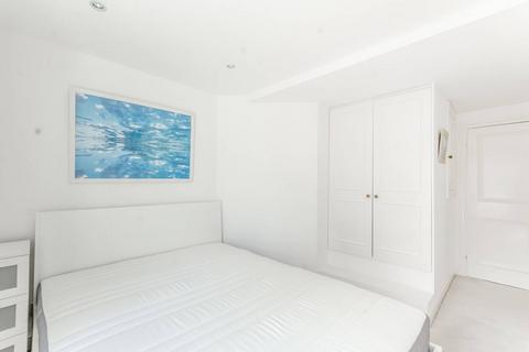 1 bedroom flat to rent, Courtfield Gardens, South Kensington, London, SW5