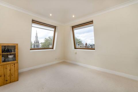 1 bedroom flat to rent, Courtfield Road, South Kensington, London, SW7