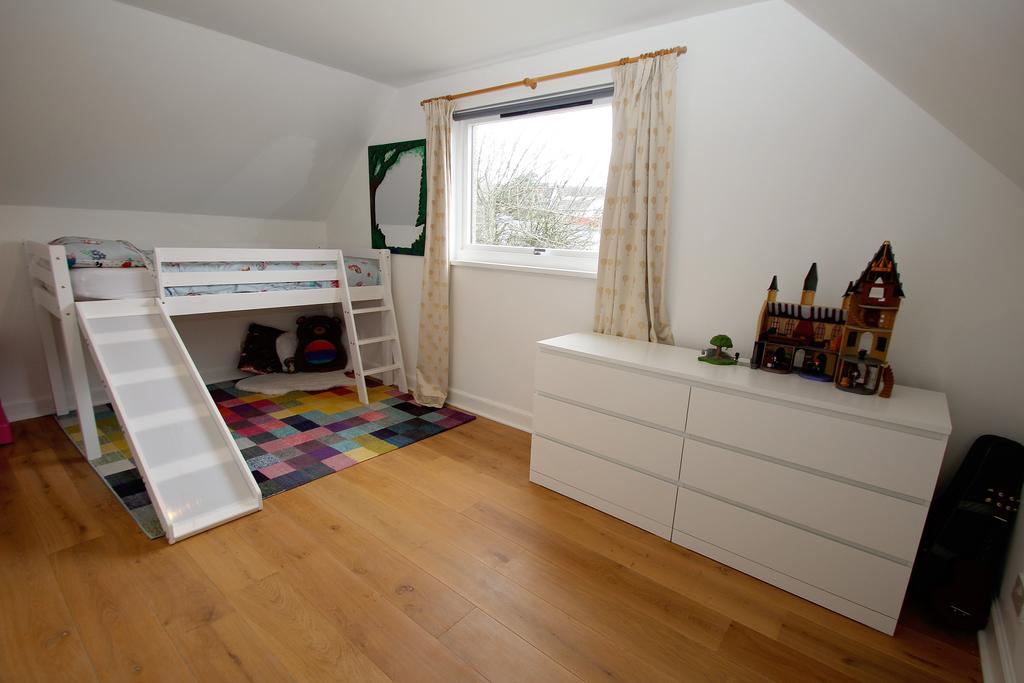 Bed 4