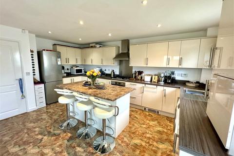 4 bedroom end of terrace house for sale, Plymbridge Road, Plymouth PL6