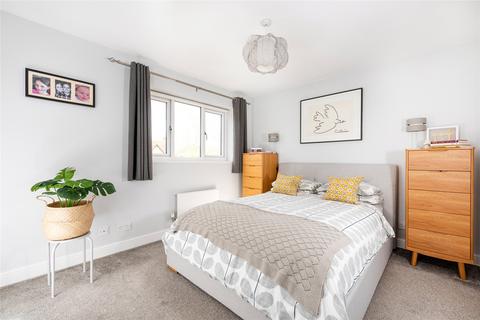 4 bedroom detached house for sale, Wallinger Drive, Shenley Brook End, Milton Keynes, Buckinghamshire, MK5