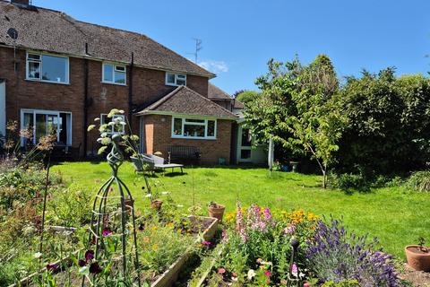 4 bedroom semi-detached house for sale, Heron Close, Rickmansworth, WD3