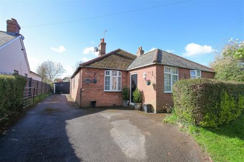 4 bedroom detached bungalow for sale, Main Road, Middleton Cheney