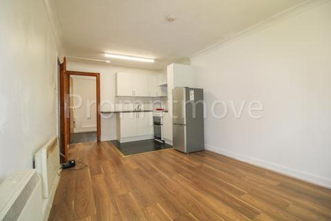 2 bedroom flat to rent, The Ridings Luton LU3 1BY