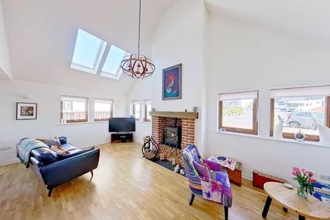 20 Cannee Chase, Kirkcudbright, DG6 4DB