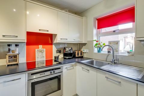 95 Carvers Croft, Woolmer Green, Knebworth, SG3 6LX