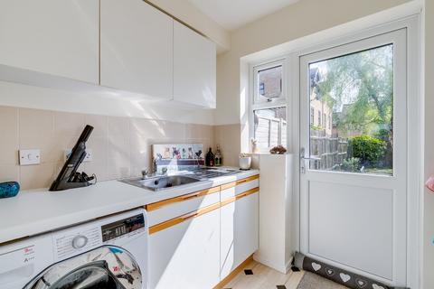 95 Carvers Croft, Woolmer Green, Knebworth, SG3 6LX