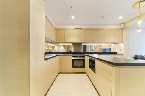 2 bedroom flat for sale, Legacy Building, Embassy Gardens, SW11