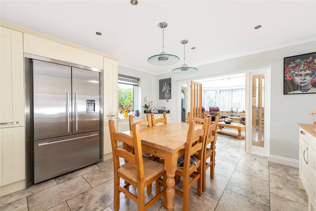 Kitchen/Breakfast Rm