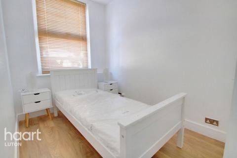 2 bedroom terraced house for sale, New Town Street, Luton