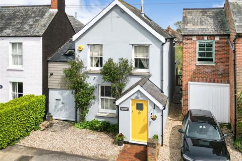 4 bedroom link detached house for sale, Spring Road, Lymington, Hampshire, SO41
