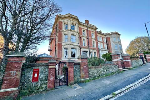 3 bedroom apartment for sale, Meads Road, Eastbourne, East Sussex, BN20