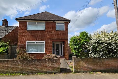 1 bedroom detached house to rent, Heaton Road, Canterbury