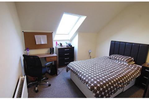 2 bedroom end of terrace house to rent, Whitstable Road, Canterbury