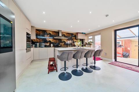 7 bedroom semi-detached house for sale, Beverley Way, Raynes Park
