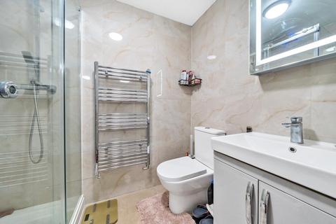 122 Beverley Way, London, SW20 0AQ