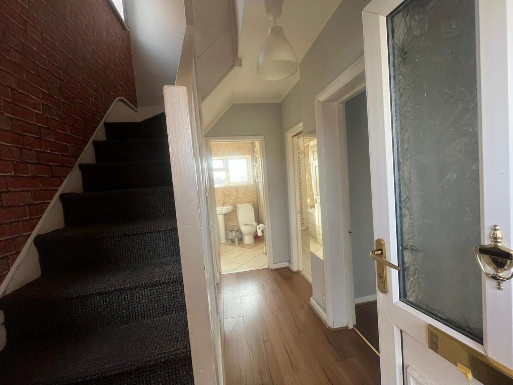 Abingdon Street, Derby DE24 3 bed semidetached house £850 pcm (£196 pw)