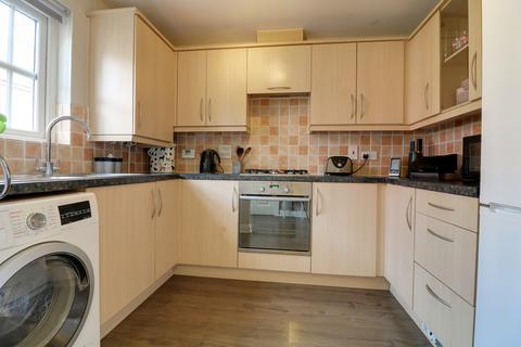2 bedroom end of terrace house for sale, Acorn Gardens, Reading RG7