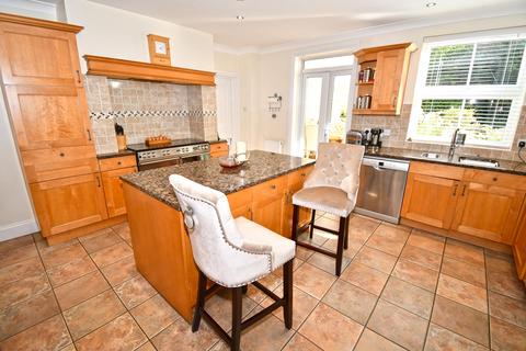 2 The Maples, Goffs Oak, Waltham Cross, EN7 6ST