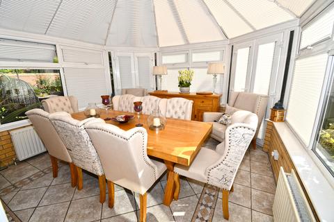 2 The Maples, Goffs Oak, Waltham Cross, EN7 6ST
