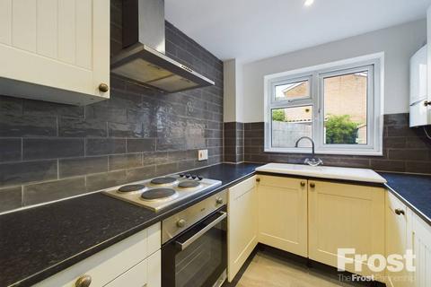 3 bedroom detached house for sale, St Dunstans Road, Feltham, TW13