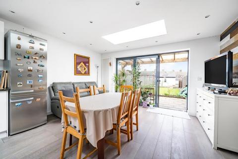 4 bedroom end of terrace house for sale, Surbiton,  Surrey,  KT5