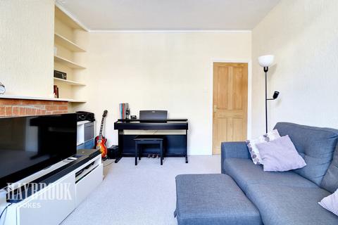 124 Cross Lane, Sheffield, S10 1WP