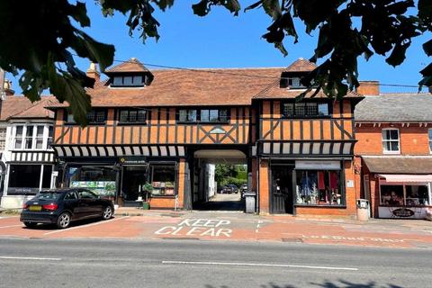 2 bedroom apartment for sale, High Street, Hartley Wintney RG27