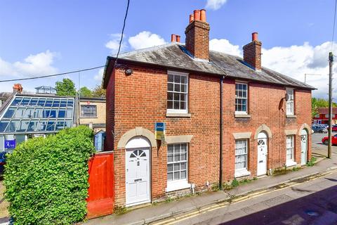 2 bedroom end of terrace house for sale - Ivy Lane, Canterbury, Kent