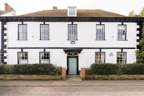 6 bedroom detached house for sale, Skinner Road, Lydd, Kent