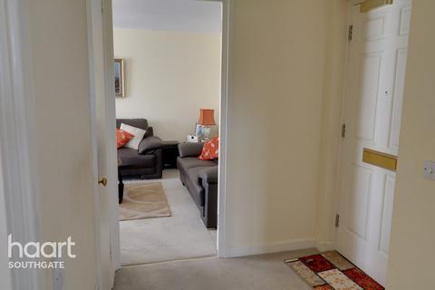 1 bedroom apartment for sale, Crothall Close, London