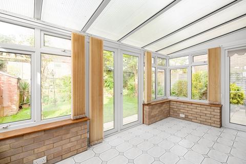 23 Carisbrooke Road, Rochester, ME2 3SN
