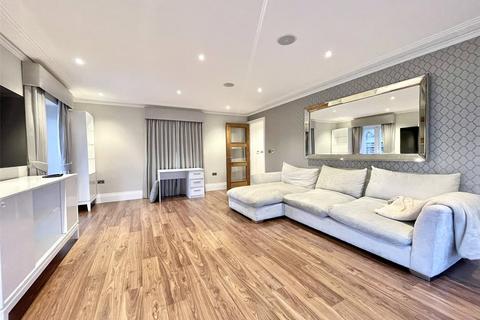 5 bedroom detached house to rent, Bentley Place, Bentley Heath, Hertfordshire, EN5
