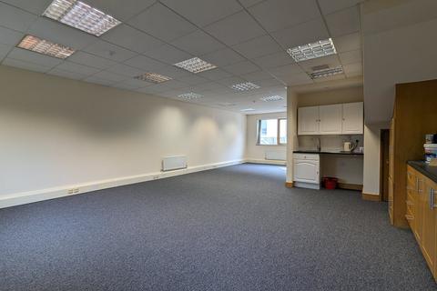 Office to rent, 3 Wey Court, Guildford Surrey, GU1 4QU