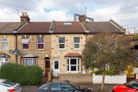 4 bedroom terraced house for sale, Stracey Road, London E7