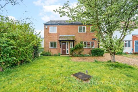 4 bedroom detached house to rent, The Street, Ringland, NR8
